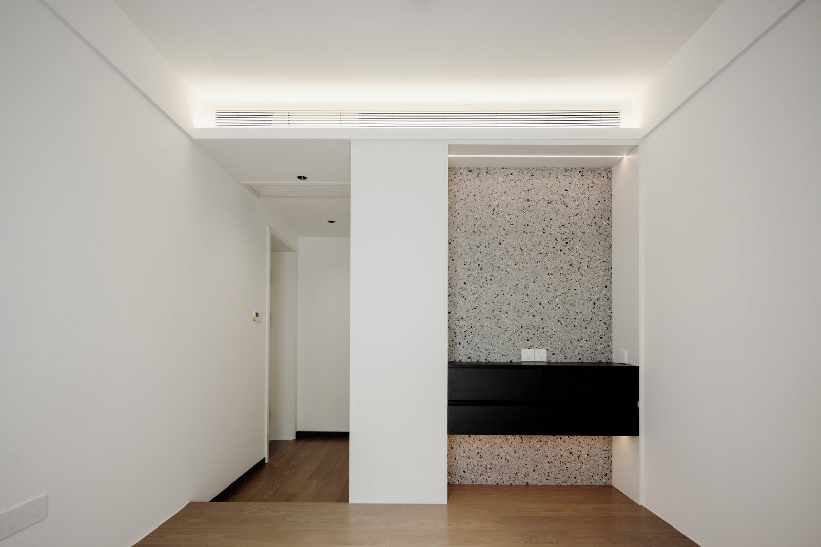 Completed multifunctional room with integrated platform and storage