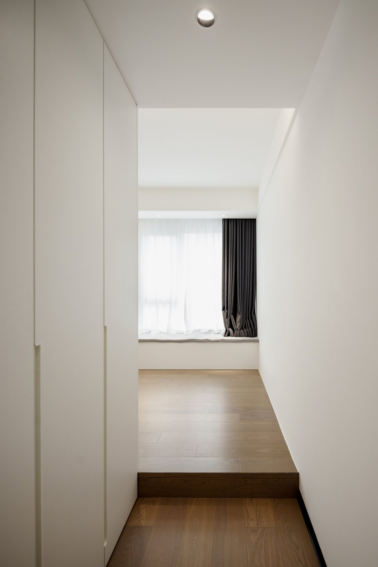 Minimal circulation and level transition within the completed apartment